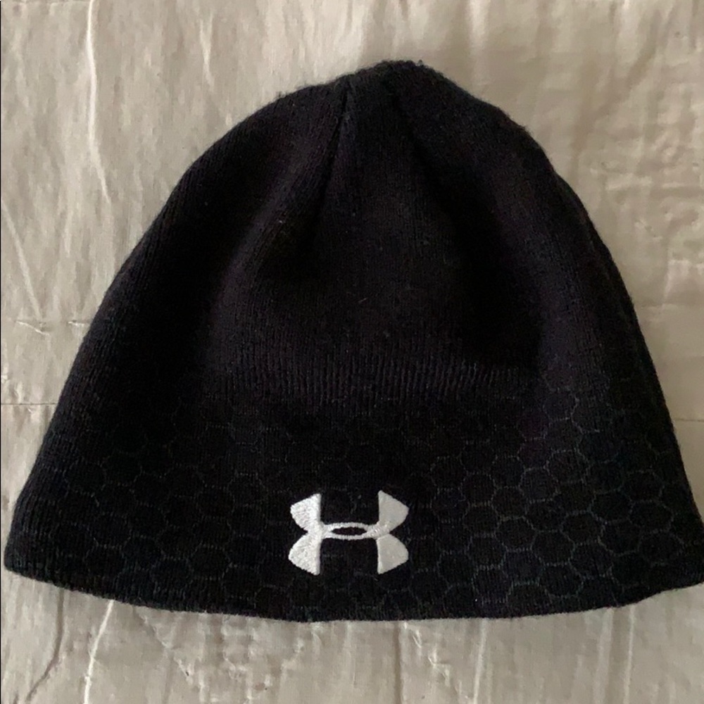 Under Armour beanie